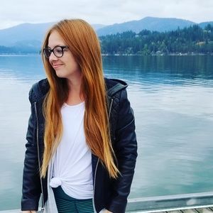 Meet your Posher, Jenn